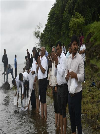 કામધેનુ યુનિવર્સિટી ધ્વારા ઉકાઈ ખાતે ચિંતન શિબિર કાર્યક્રમ ઉજવવામાં આવ્યો.
