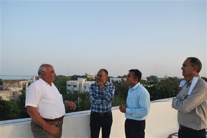 Visit of Dr. P. H. Tank, Hon. Vice Chancellor, Kamdhenu University, Gandhinagar at Fisheries Research Station, Kamdhenu University, Sikka.