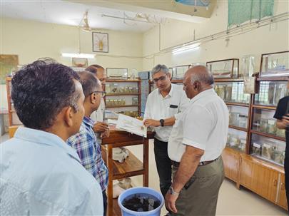 Visit of Hon. Vice Chancellor, Kamdhenu University, Gandhinagar to Fisheries Research Station, Okha and Seaweed Farming site at Beyt Dwarka.